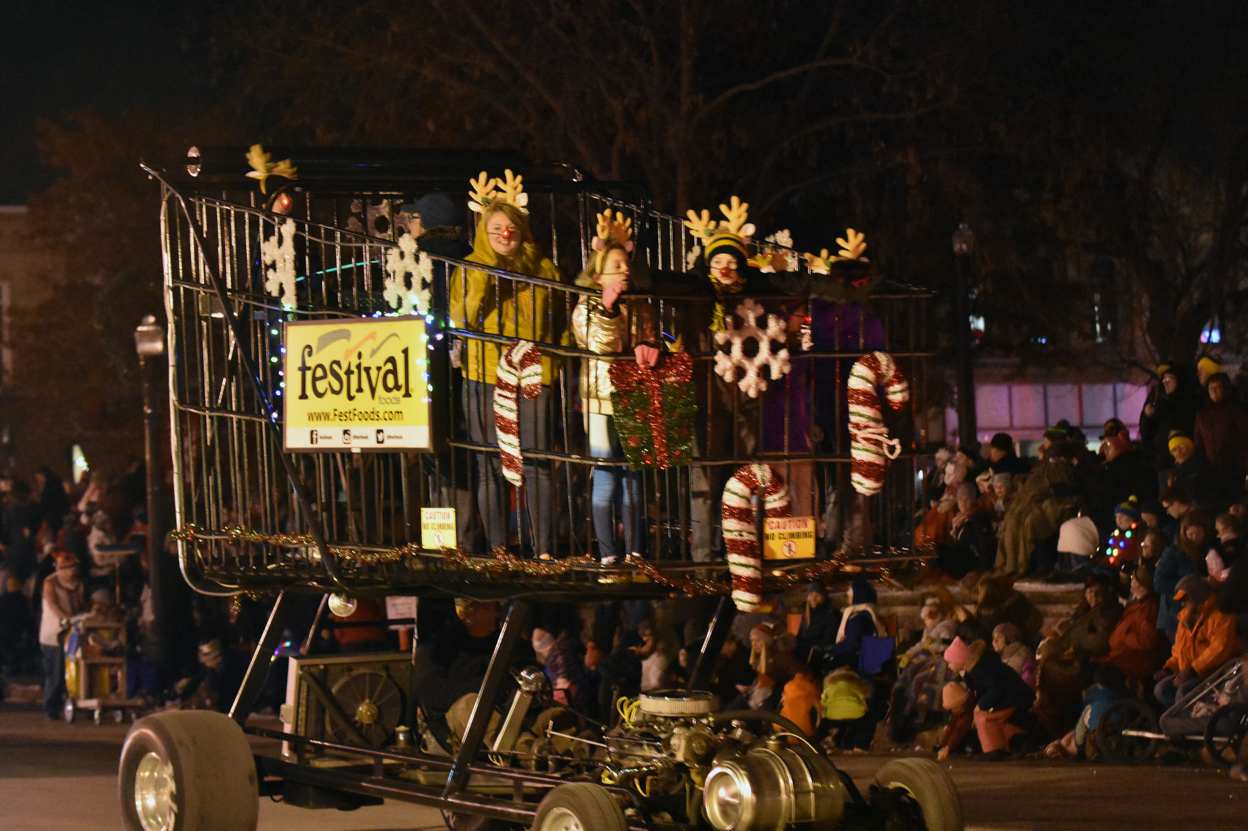 111718-bara-news-collection-light-paradeDSC_0113